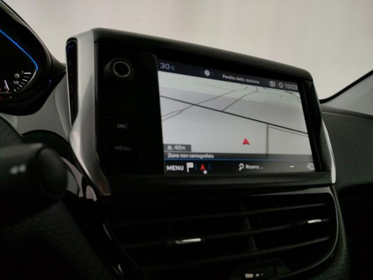 Peugeot 2008 120 EAT6 S&S Allure (11)