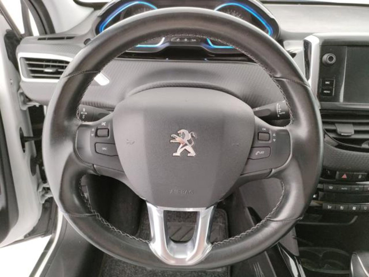 Peugeot 2008 120 EAT6 S&S Allure (7)