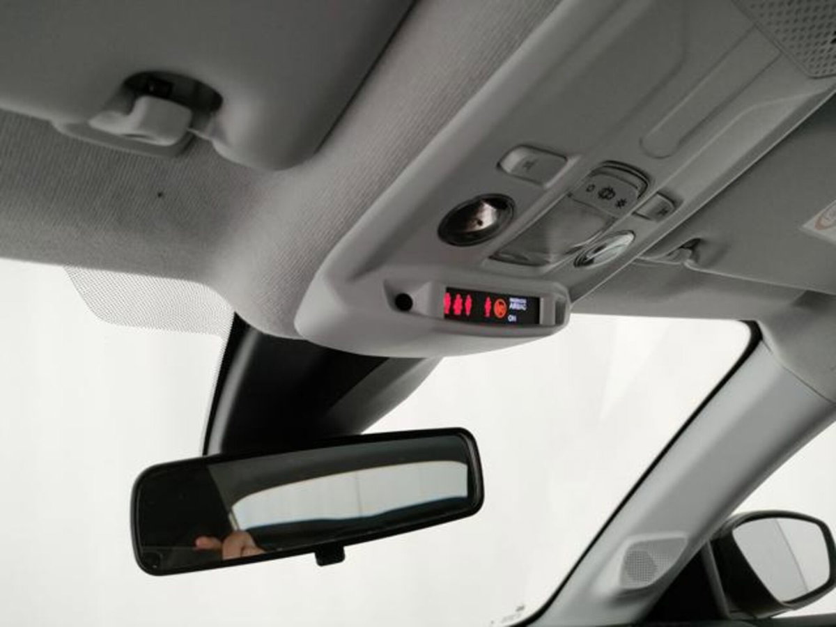 Peugeot 208 1.2 puretech Active s&s 75cv (16)