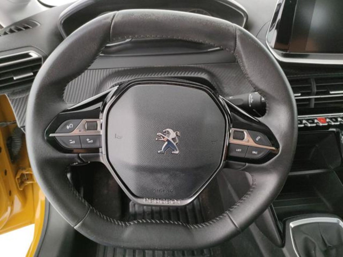 Peugeot 208 1.2 puretech Active s&s 75cv (8)