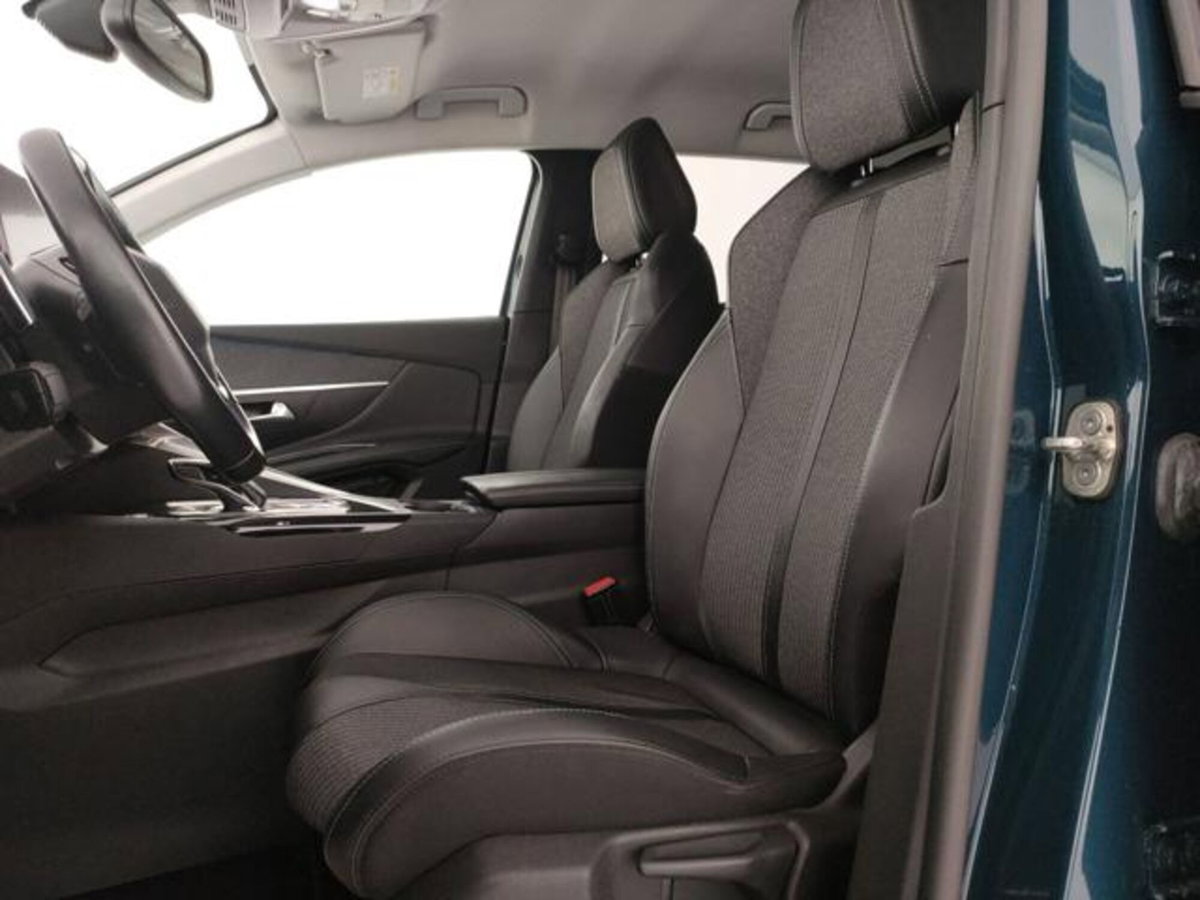 Peugeot 3008 BlueHDi 130 S&S EAT8 Allure Pack (5)