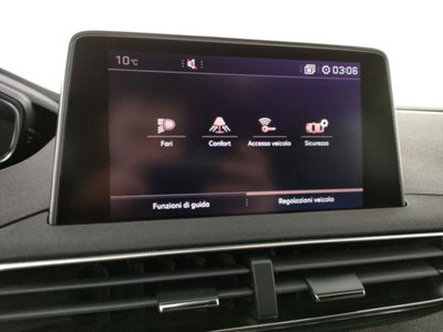 Peugeot 3008 BlueHDi 130 S&S EAT8 GT Line (16)