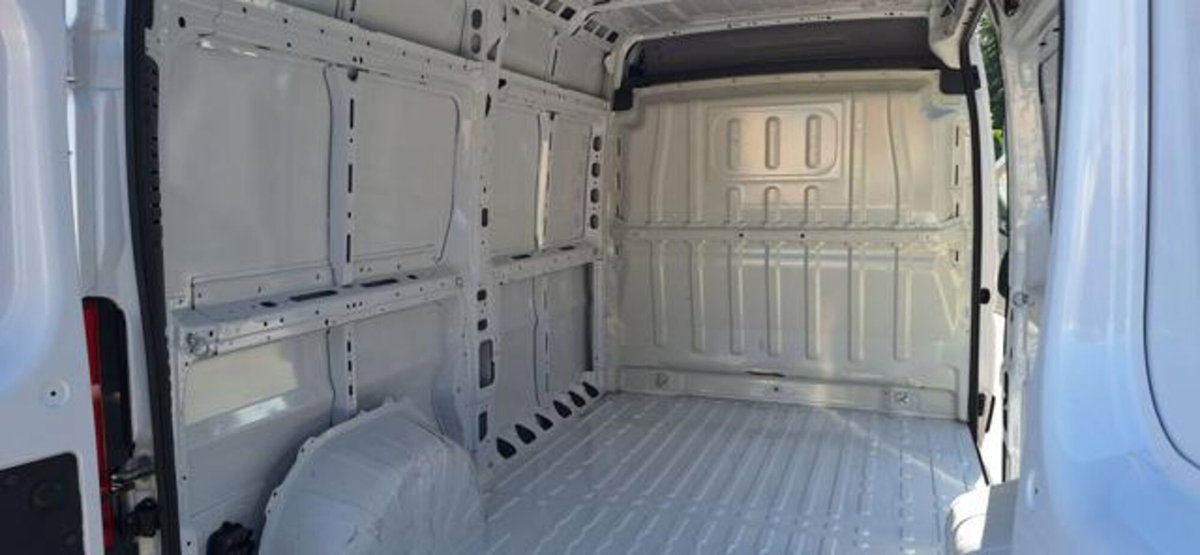 Fiat Ducato Furgone easy pro 33 MH2 2.2 mjt3 140cv serie 7 (9)
