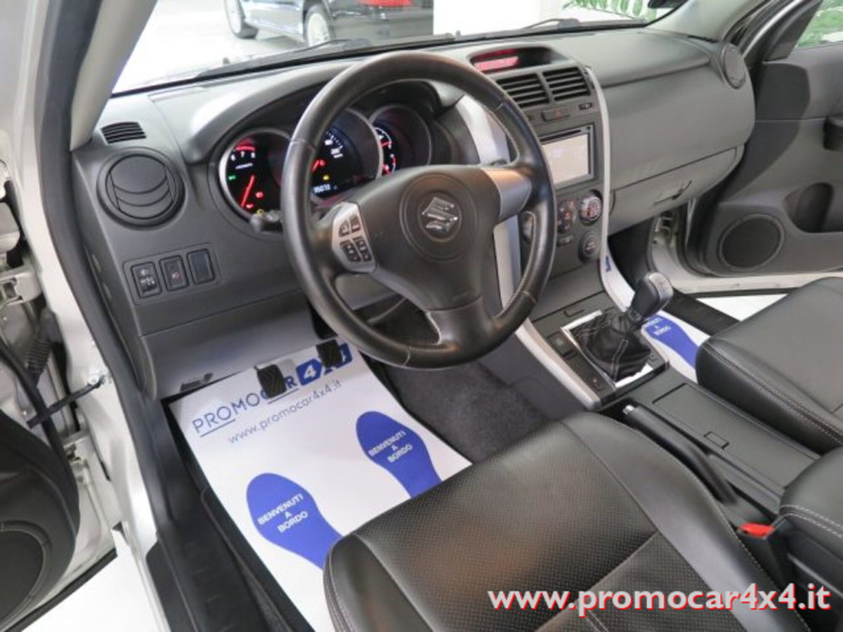 Suzuki Grand Vitara 1.6 16V 3 porte (12)