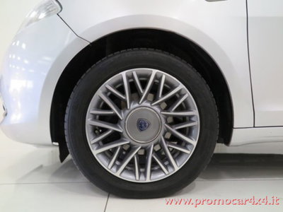 Lancia Ypsilon 0.9 TwinAir 85 CV 5 porte S&S DFN Gold (7)
