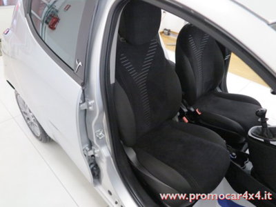 Lancia Ypsilon 0.9 TwinAir 85 CV 5 porte S&S DFN Gold (8)