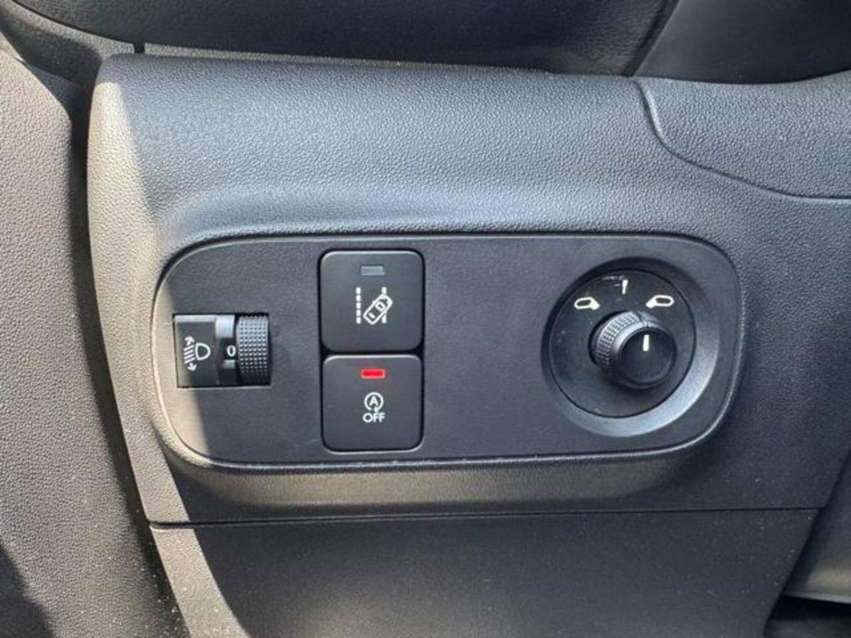 Citroen C3 1.2 puretech You s&s 83cv neopatentati (15)