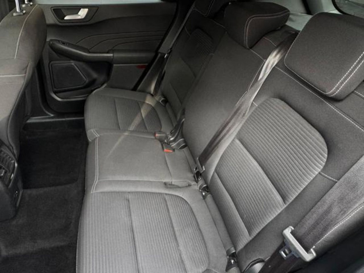 Ford Kuga 1.5 TDCI 120 CV S&S 2WD Titanium Business (16)