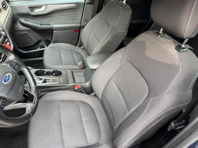 Ford Kuga 1.5 TDCI 120 CV S&S 2WD Titanium Business (17)