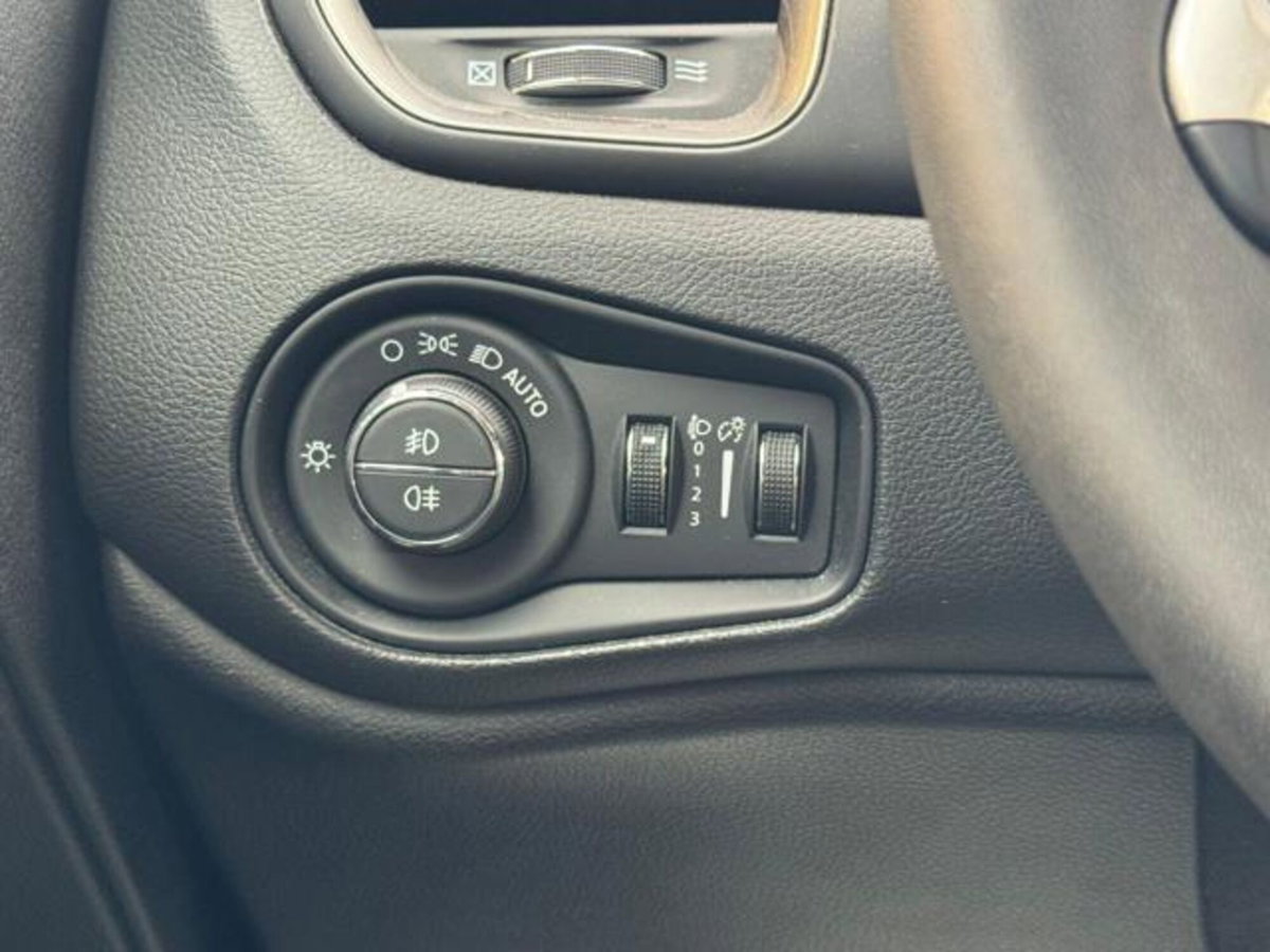 Jeep Renegade 1.6 mjt Longitude 2wd 130cv (10)