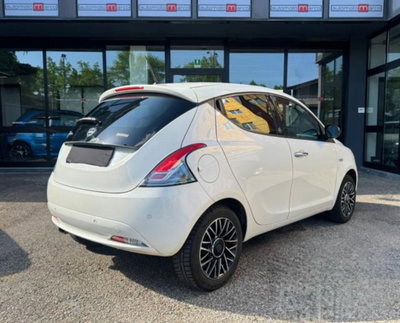 Lancia Ypsilon 1.0 FireFly 5 porte S&S Hybrid Gold Plus (4)