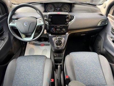 Lancia Ypsilon 1.0 FireFly 5 porte S&S Hybrid Ecochic Silver (7)