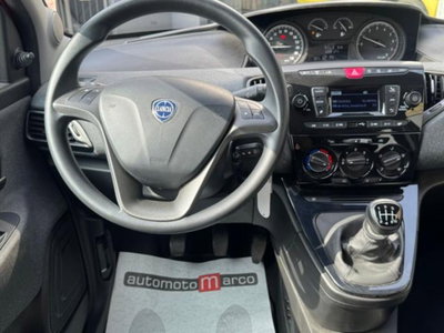 Lancia Ypsilon 1.0 FireFly 5 porte S&S Hybrid Silver Plus (8)