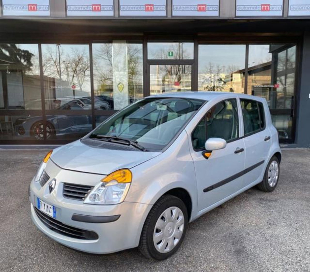 Renault Modus 1.2 16V Saint Tropez (3)