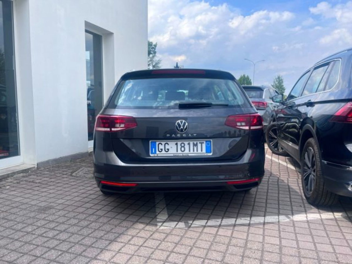 Volkswagen Passat Variant 2.0 TDI SCR EVO DSG Executive (3)