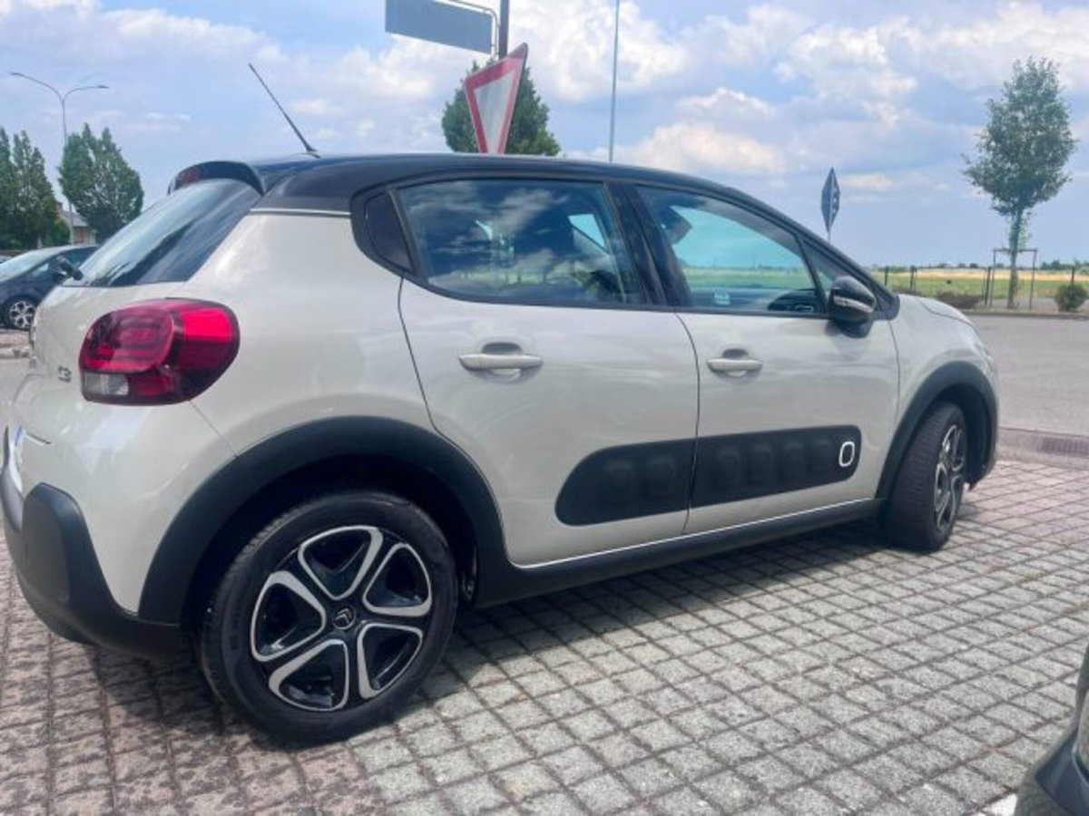 Citroen C3 PureTech 110 S&S EAT6 Uptown (10)