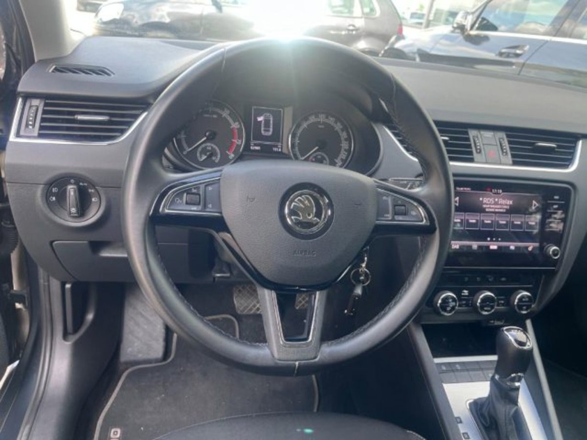 Skoda Octavia Station Wagon 1.5 G-TEC DSG Wagon Style (7)