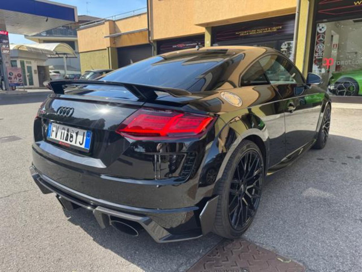Audi TT RS Coupé 2.5 TFSI quattro S tronic (6)