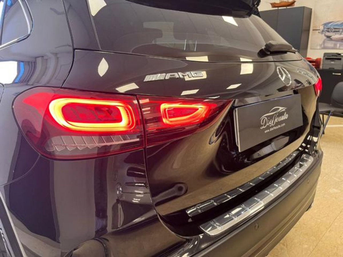 Mercedes-Benz GLA SUV 200 d Automatic Premium (5)