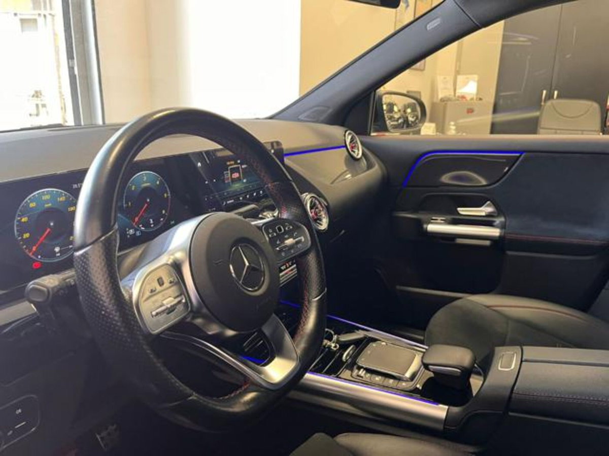 Mercedes-Benz GLA SUV 200 d Automatic Premium (9)