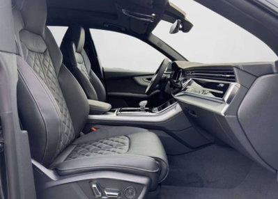 Audi Q8 3.0 tfsi e S line edition quattro 394cv tiptronic (12)
