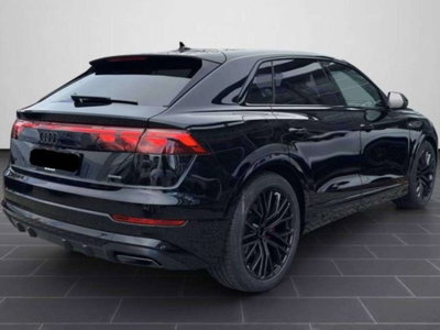 Audi Q8 3.0 tfsi e S line edition quattro 394cv tiptronic (2)