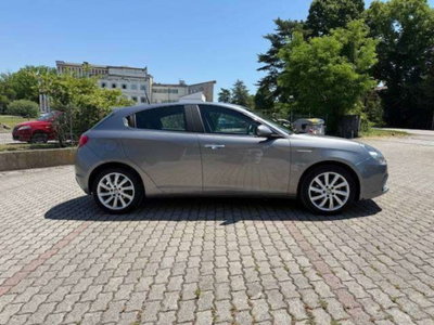 Alfa Romeo Giulietta 1.6 JTDm Distinctive 120cv (4)