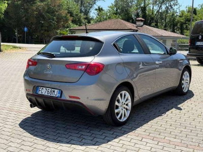 Alfa Romeo Giulietta 1.6 JTDm Distinctive 120cv (5)