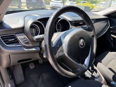 Alfa Romeo Giulietta 1.6 JTDm Distinctive 120cv (8)