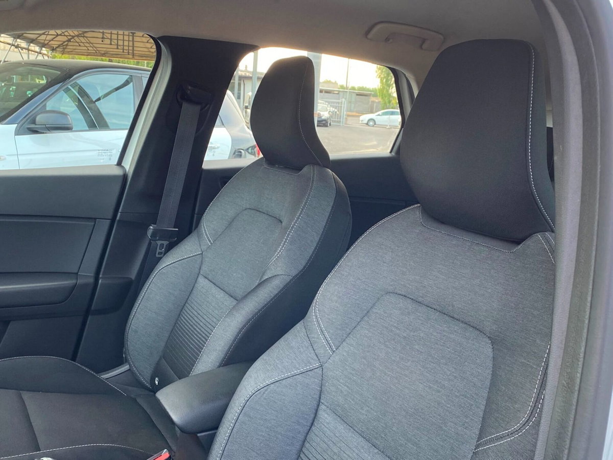 Renault Captur TCe 100 CV GPL FAP Intens (12)