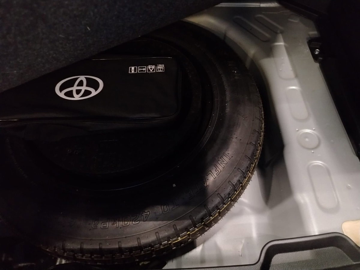 Toyota Yaris Cross 1.5 Hybrid 5p. E-CVT Active (17)