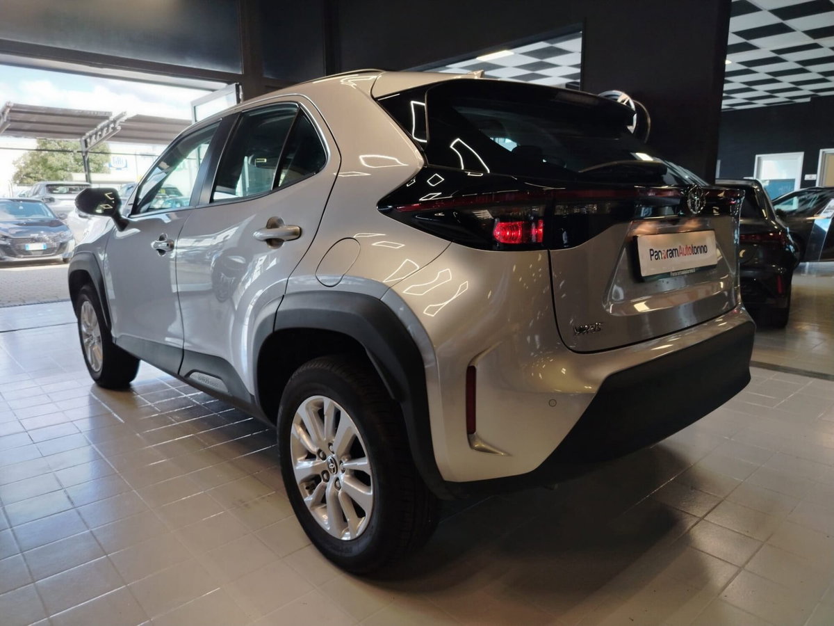 Toyota Yaris Cross 1.5 Hybrid 5p. E-CVT Active (5)