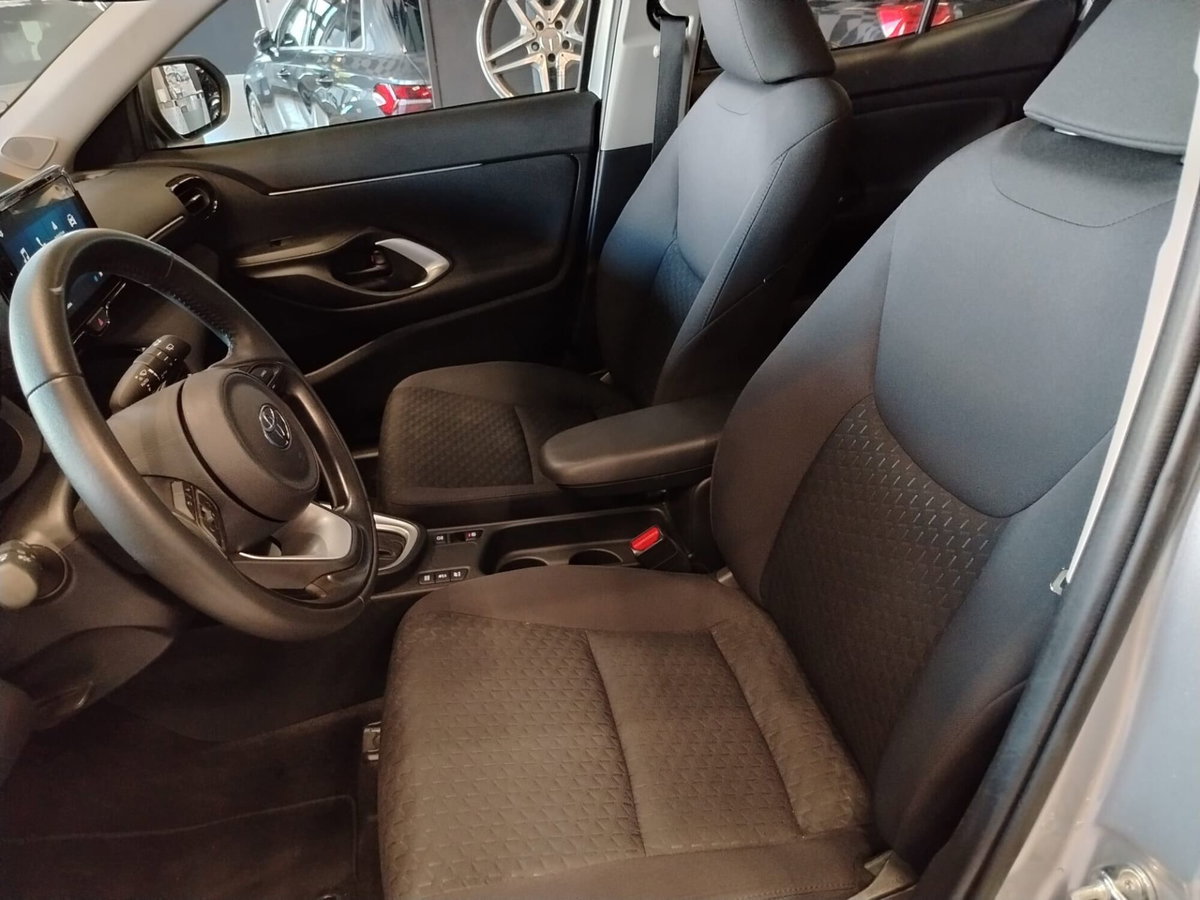 Toyota Yaris Cross 1.5 Hybrid 5p. E-CVT Active (9)
