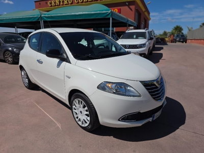 Lancia Ypsilon 1.3 MJT 16V 95 CV 5 porte S&S Gold (3)