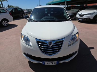 Lancia Ypsilon 1.3 MJT 16V 95 CV 5 porte S&S Gold (4)