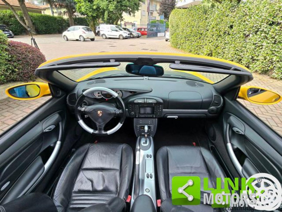 Porsche Boxster 3.2i 24V cat S (9)