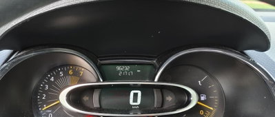 Renault Clio 1.2 75CV 5 porte Costume National (15)