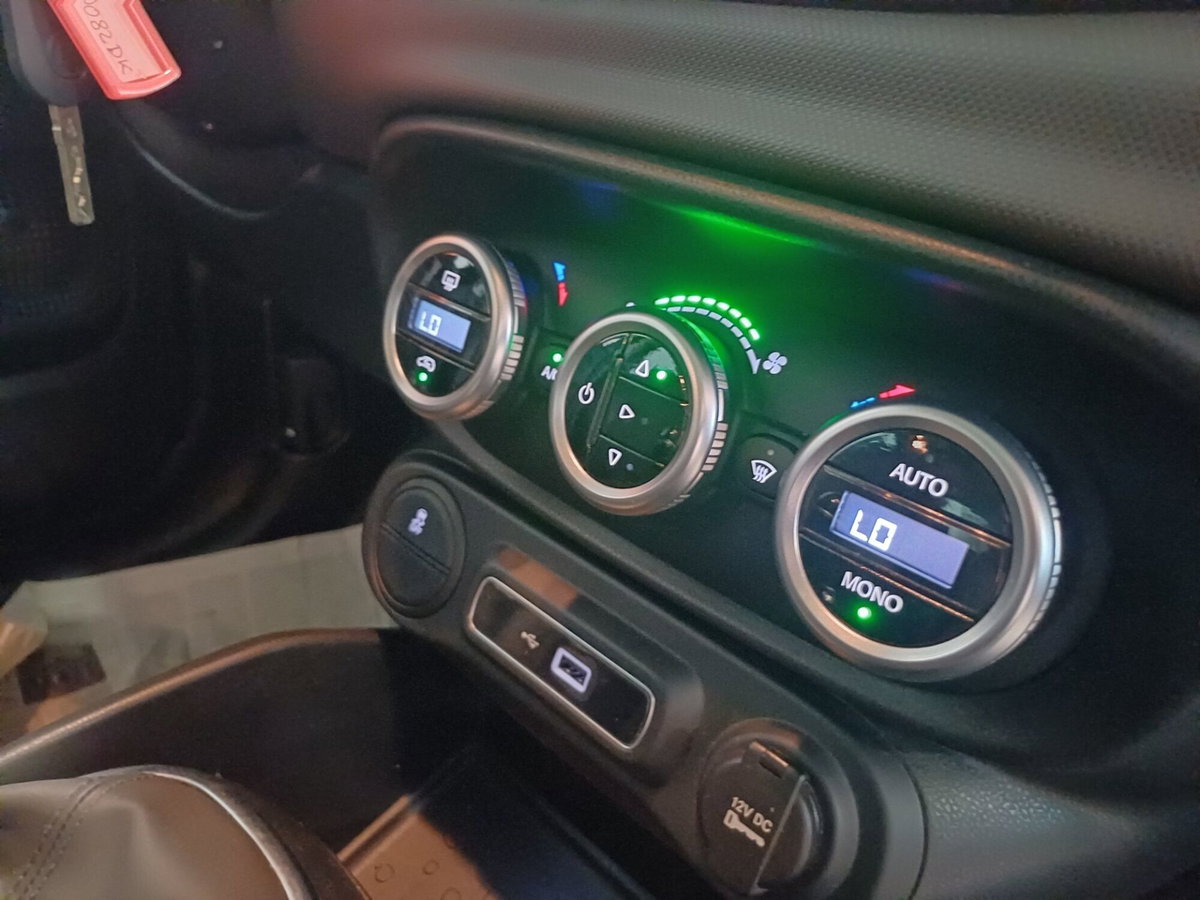 Fiat 500L 1.6 Multijet 120 CV S-Design (17)