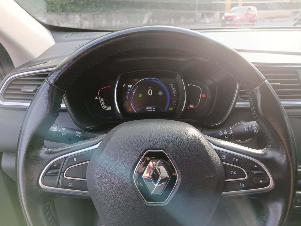 Renault Kadjar 8V 110CV EDC Energy Bose (19)