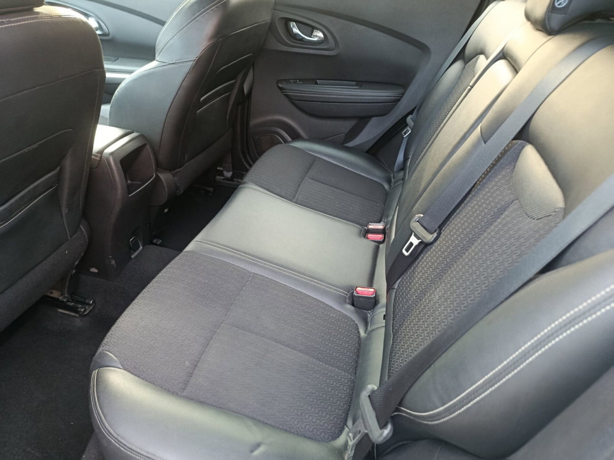 Renault Kadjar 8V 110CV EDC Energy Bose (20)