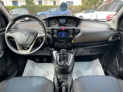 Lancia Ypsilon 1.2 69 CV 5 porte GPL Ecochic Gold (11)