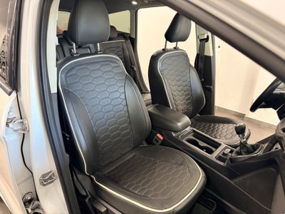 Ford Kuga 2.0 TDCI 150 CV S&S 4WD Vignale (8)