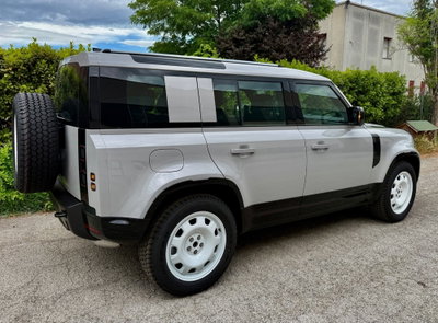 Land Rover Defender 110 3.0d i6 mhev X-Dynamic HSE awd 250cv auto (3)