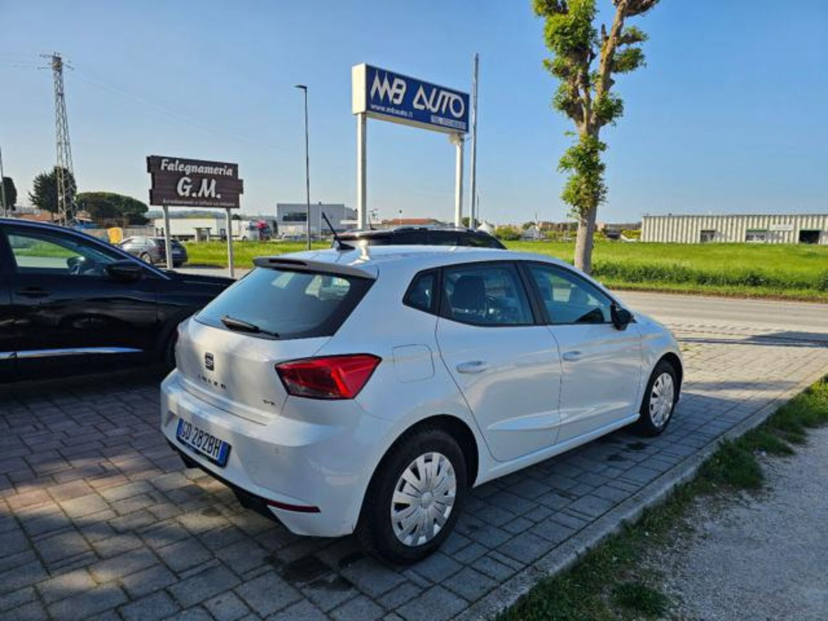 SEAT Ibiza 1.0 TGI 5 porte Business (5)