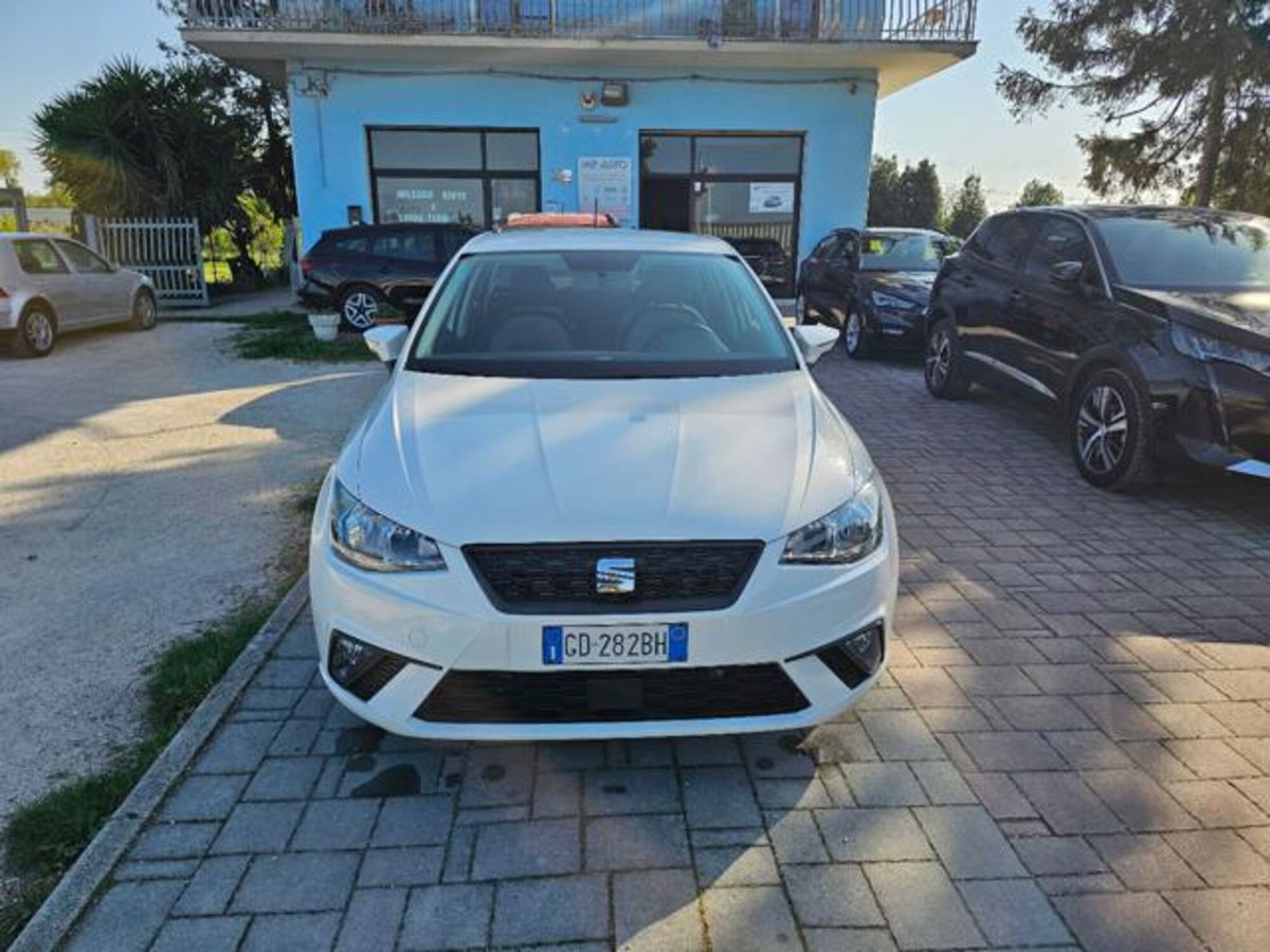 SEAT Ibiza 1.0 TGI 5 porte Business (8)