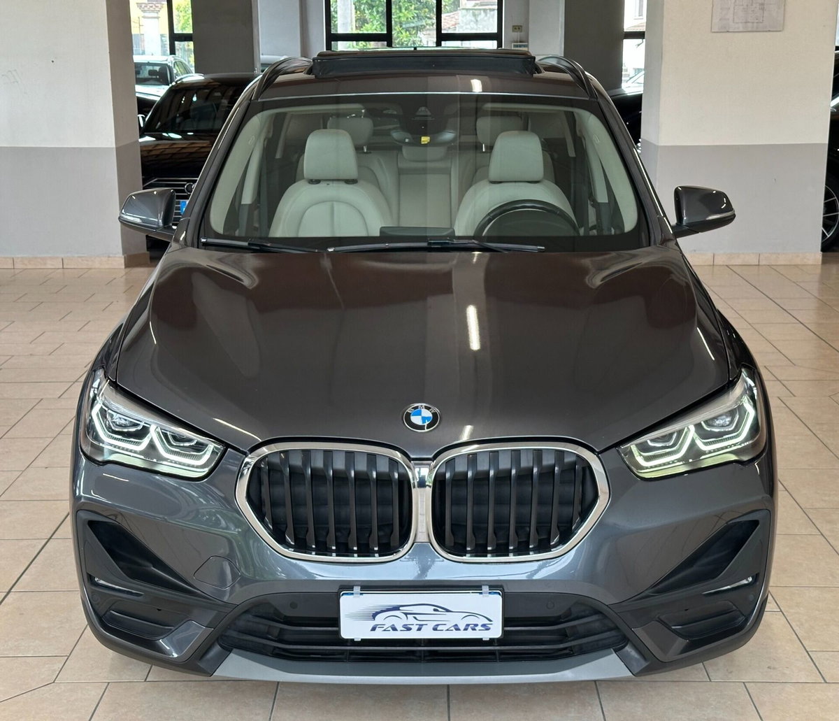 BMW X1 sDrive 18d Msport (2)