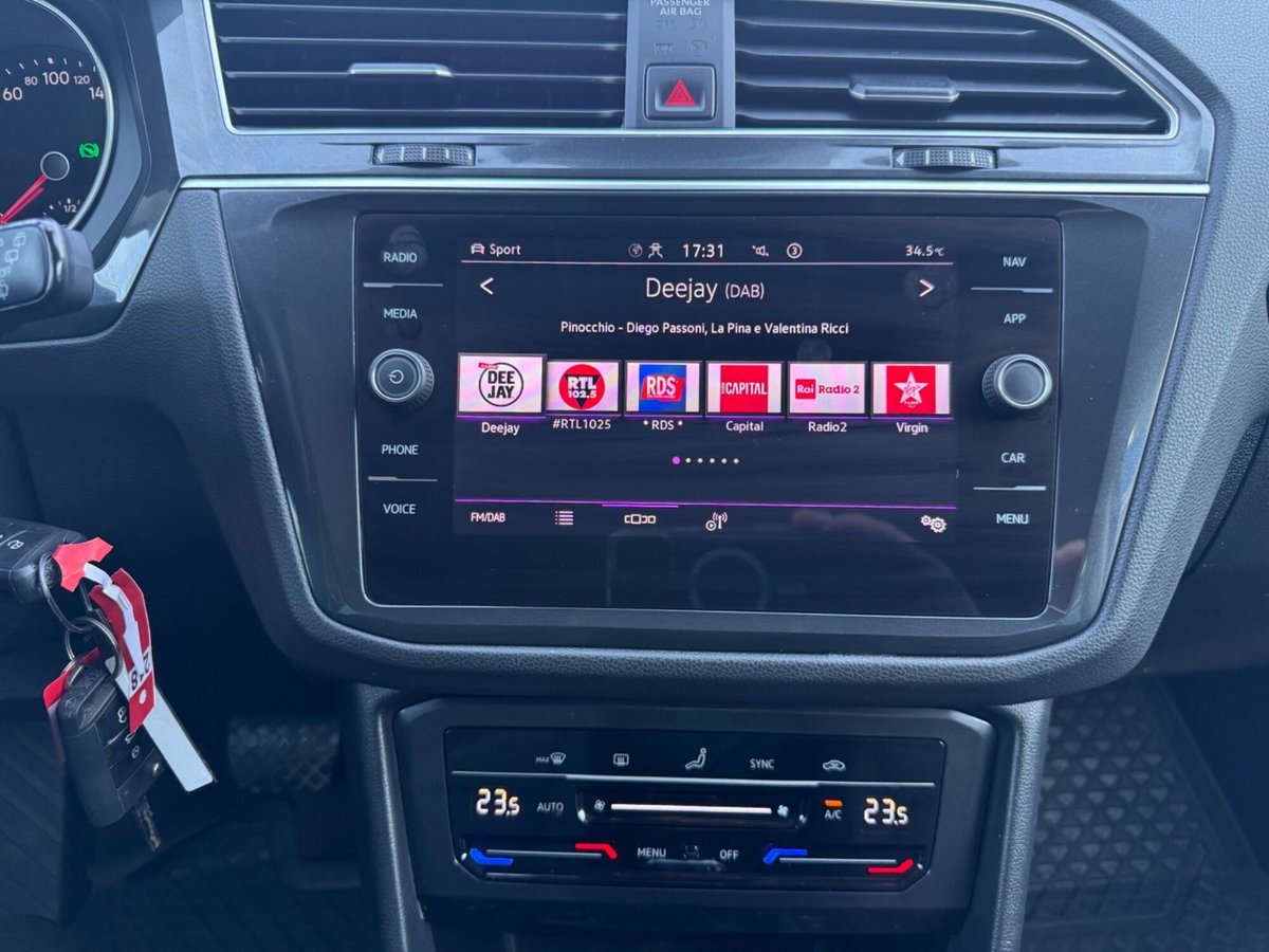 Volkswagen Tiguan 2.0 TDI 150 CV SCR DSG 4MOTION Life (11)