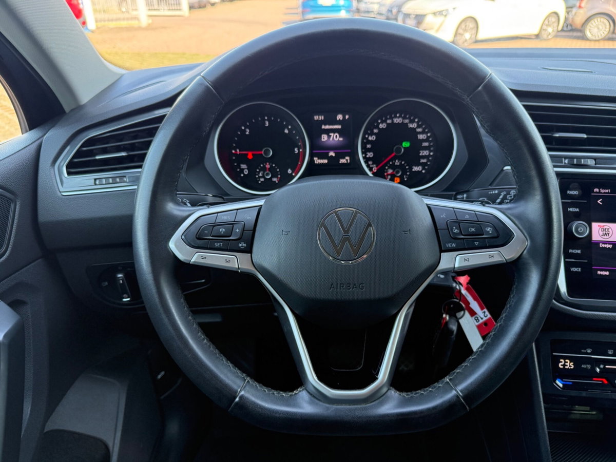 Volkswagen Tiguan 2.0 TDI 150 CV SCR DSG 4MOTION Life (14)