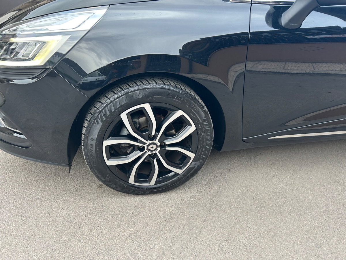 Renault Clio dCi 8V 75 CV 5 porte Moschino Zen (11)