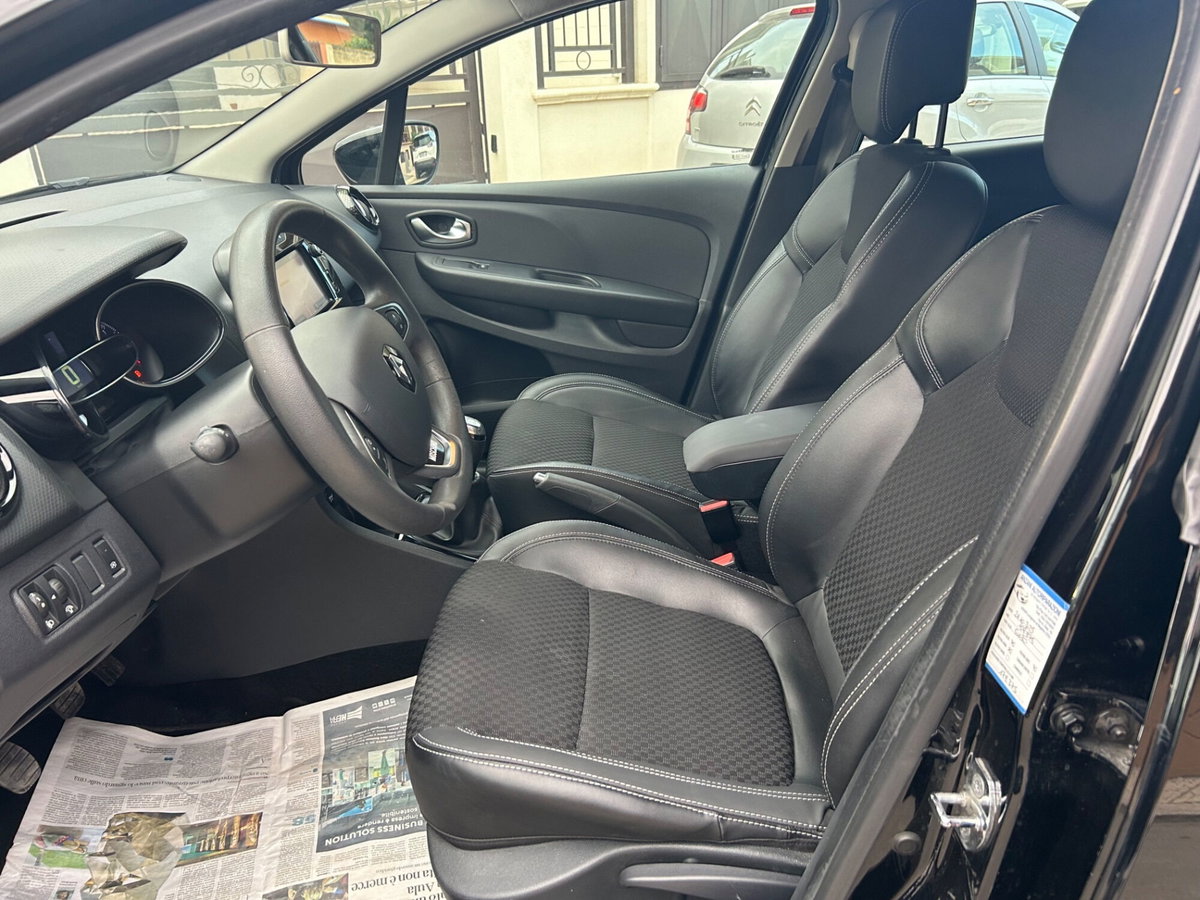 Renault Clio dCi 8V 75 CV 5 porte Moschino Zen (17)
